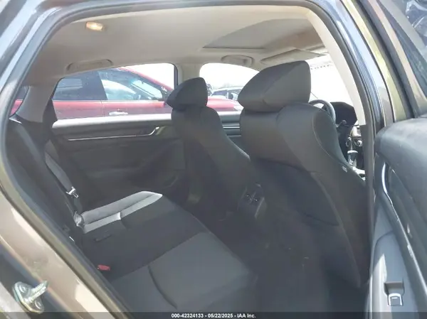 1HGCV1F46KA065027 2019 HONDA ACCORD - Image 8