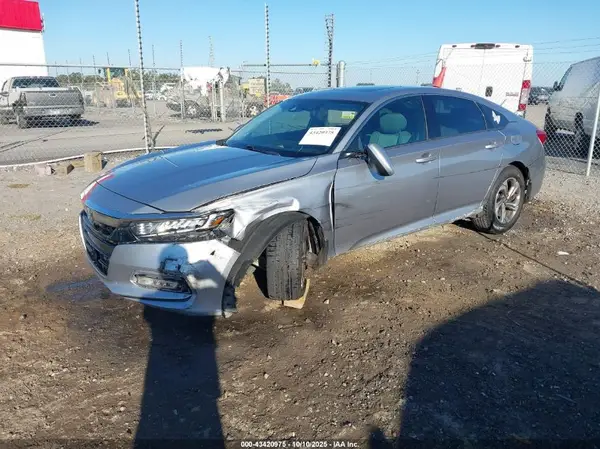 1HGCV1F46KA121788 2019 HONDA ACCORD - Image 2