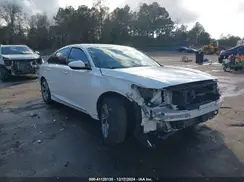 1HGCV1F46KA130216 2019 HONDA ACCORD