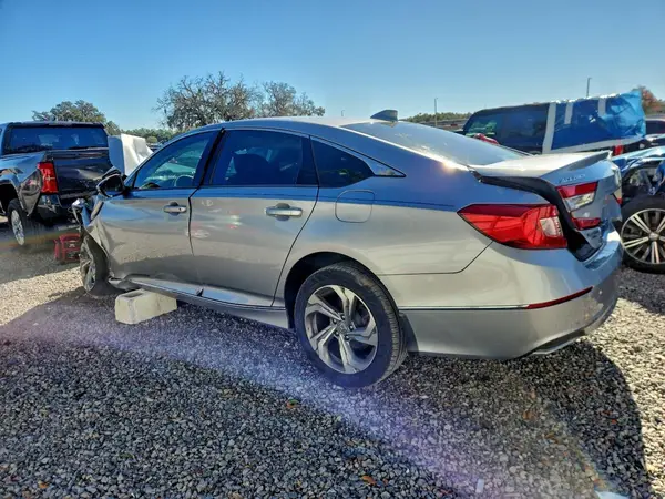 1HGCV1F46LA111926 2020 HONDA ACCORD - Image 2