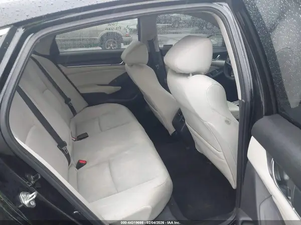 1HGCV1F47JA068954 2018 HONDA ACCORD - Image 8