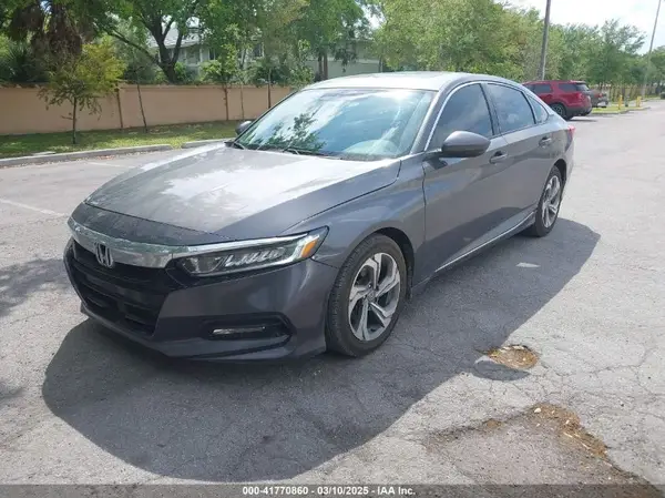 1HGCV1F47JA083910 2018 HONDA ACCORD - Image 2