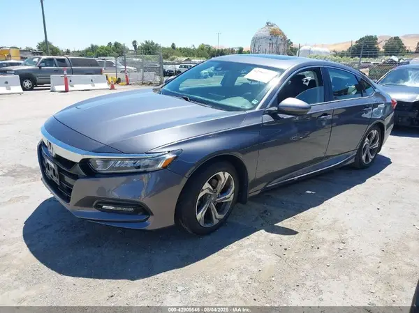 1HGCV1F47JA124178 2018 HONDA ACCORD - Image 2