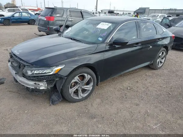 1HGCV1F47JA157715 2018 HONDA ACCORD - Image 2