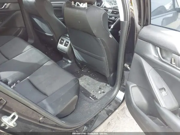 1HGCV1F47JA157715 2018 HONDA ACCORD - Image 8