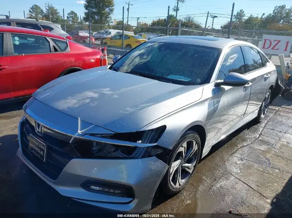 1HGCV1F47JA211417 2018 HONDA ACCORD - Image 2