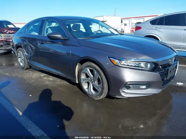 1HGCV1F47JA266255 2018 HONDA ACCORD - Image 1