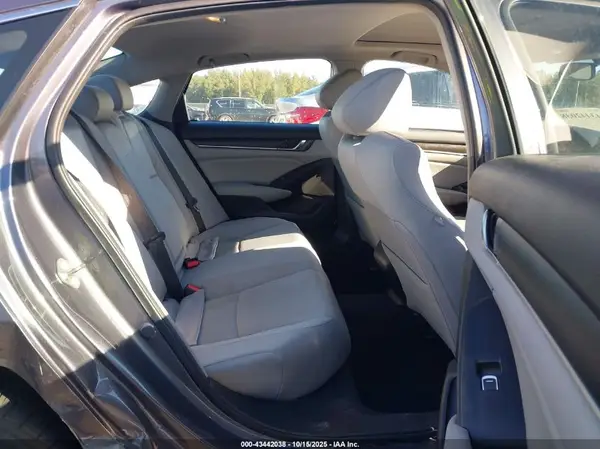 1HGCV1F47JA266255 2018 HONDA ACCORD - Image 8
