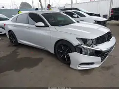 1HGCV1F47JA268121 2018 HONDA ACCORD