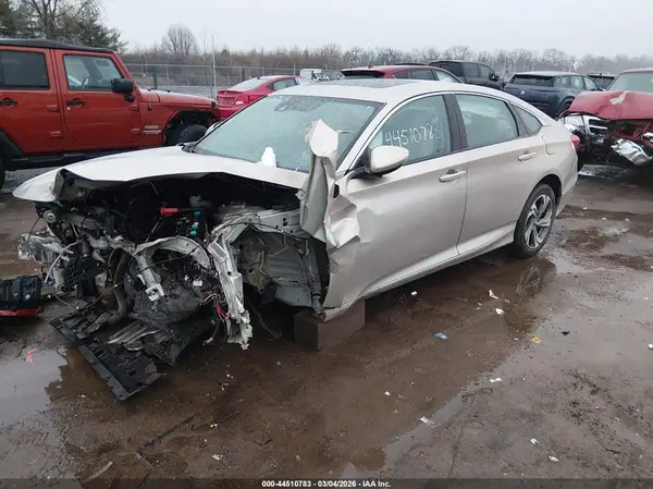 1HGCV1F48JA023652 2018 HONDA ACCORD - Image 2