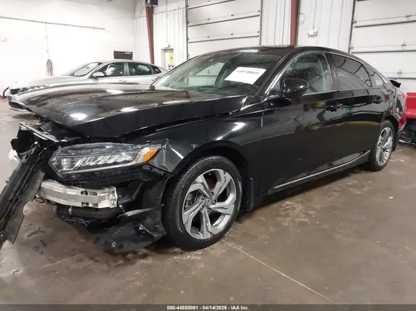 1HGCV1F48JA025577 2018 HONDA ACCORD - Image 2