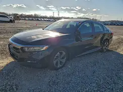 1HGCV1F48JA027555 2018 HONDA ACCORD