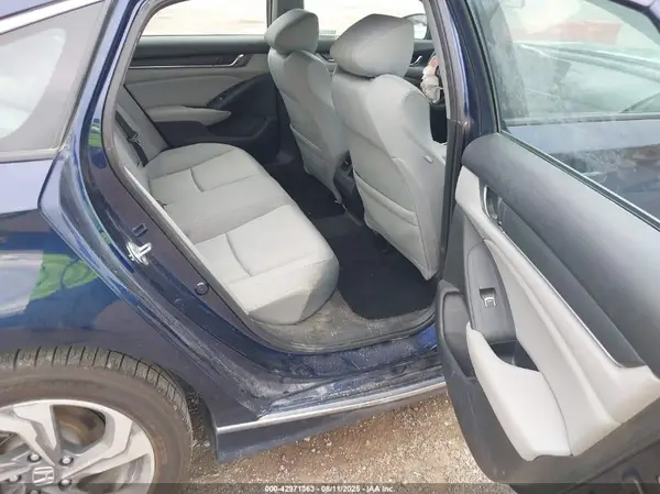 1HGCV1F48JA069496 2018 HONDA ACCORD - Image 8