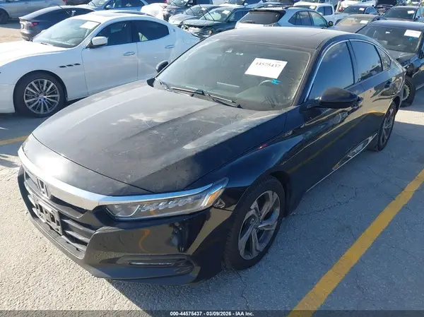 1HGCV1F48JA083950 2018 HONDA ACCORD - Image 2