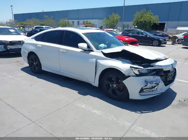 1HGCV1F48JA086993 2018 HONDA ACCORD - Image 1