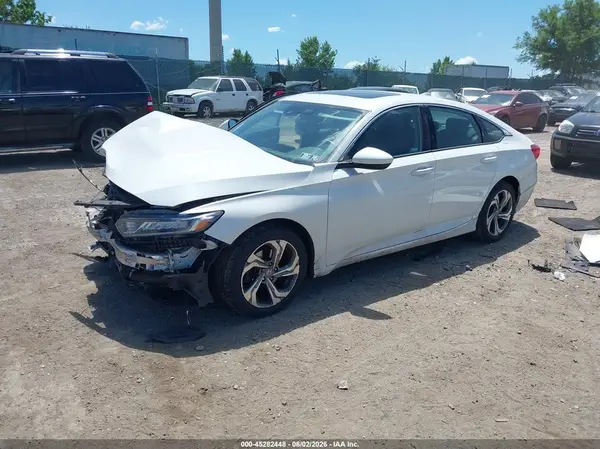1HGCV1F48JA098867 2018 HONDA ACCORD - Image 2