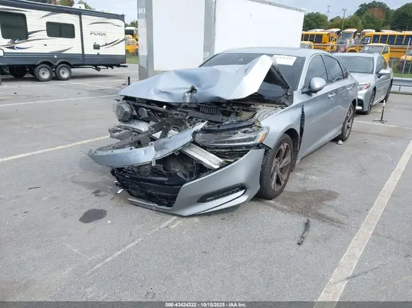 1HGCV1F48JA112816 2018 HONDA ACCORD - Image 2