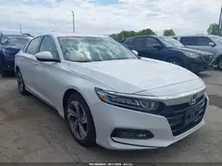 1HGCV1F48JA119460 2018 HONDA ACCORD