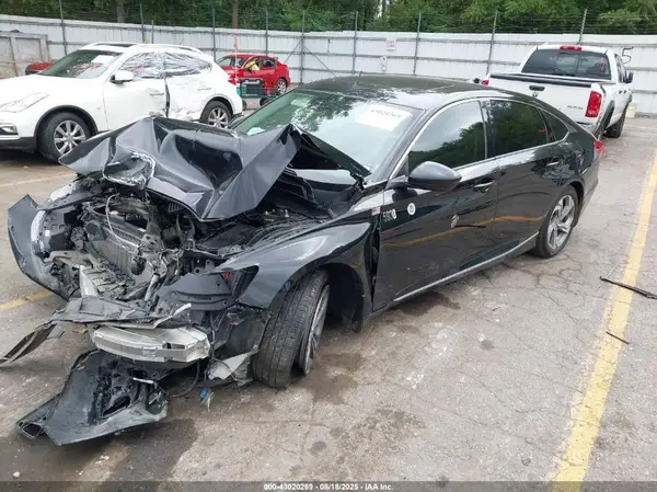 1HGCV1F48JA124125 2018 HONDA ACCORD - Image 2