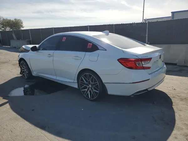 1HGCV1F48JA143323 2018 HONDA ACCORD - Image 2