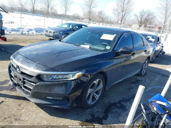 1HGCV1F48JA149851 2018 HONDA ACCORD - Image 2