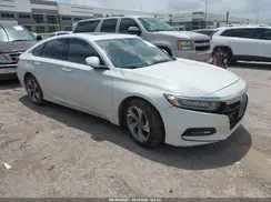 1HGCV1F48JA198211 2018 HONDA ACCORD