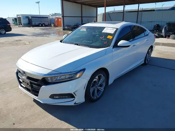 1HGCV1F48JA229232 2018 HONDA ACCORD - Image 2
