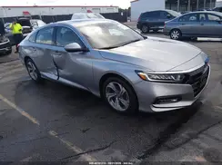 1HGCV1F48JA251943 2018 HONDA ACCORD