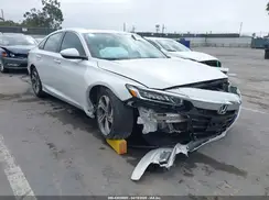 1HGCV1F48JA261839 2018 HONDA ACCORD