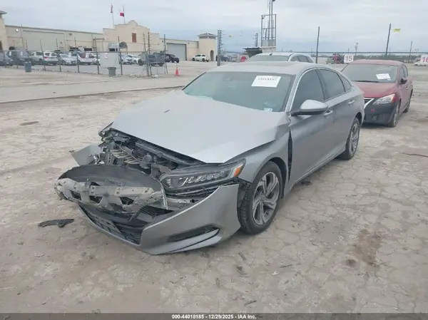 1HGCV1F48JA267205 2018 HONDA ACCORD - Image 2