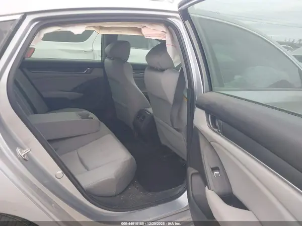 1HGCV1F48JA267205 2018 HONDA ACCORD - Image 8