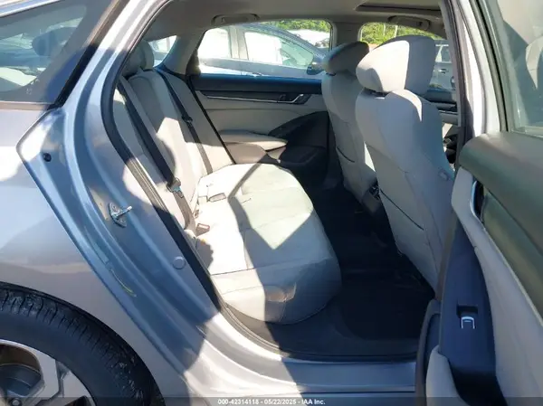 1HGCV1F48JA267222 2018 HONDA ACCORD - Image 8