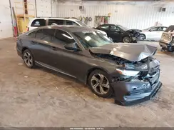 1HGCV1F48KA165985 2019 HONDA ACCORD