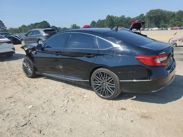 1HGCV1F49JA055560 2018 HONDA ACCORD - Image 2