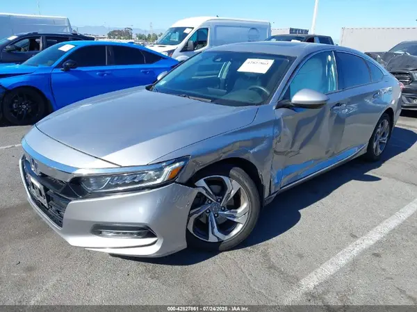 1HGCV1F49JA067868 2018 HONDA ACCORD - Image 2