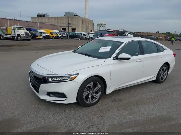 1HGCV1F49JA071726 2018 HONDA ACCORD - Image 2