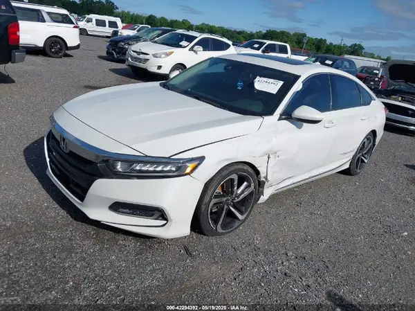 1HGCV1F49JA071791 2018 HONDA ACCORD - Image 2