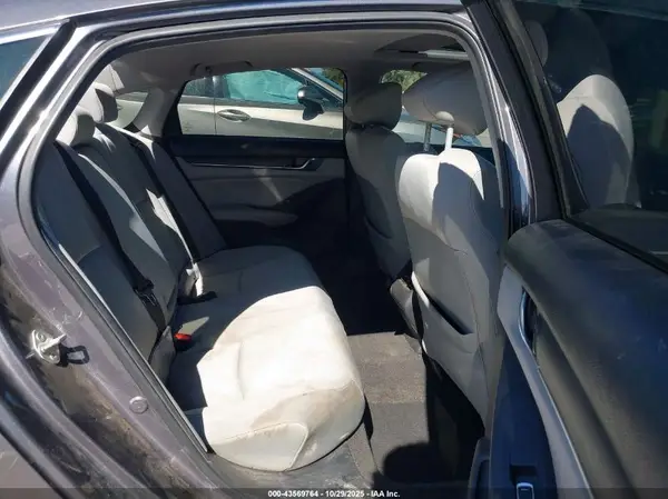 1HGCV1F49JA073847 2018 HONDA ACCORD - Image 8