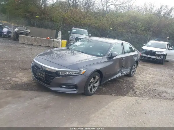 1HGCV1F49JA085416 2018 HONDA ACCORD - Image 2