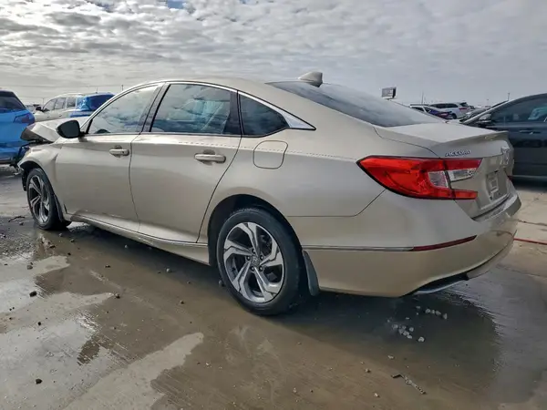 1HGCV1F49JA136753 2018 HONDA ACCORD - Image 2