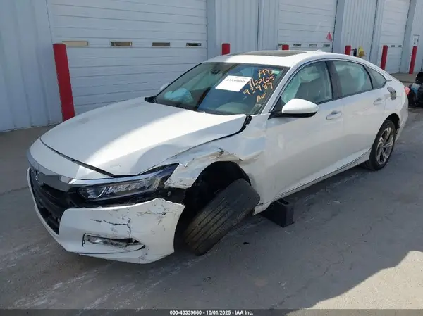 1HGCV1F49JA205585 2018 HONDA ACCORD - Image 2