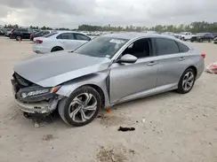 1HGCV1F49JA258870 2018 HONDA ACCORD
