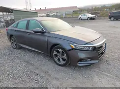 1HGCV1F4XJA004939 2018 HONDA ACCORD