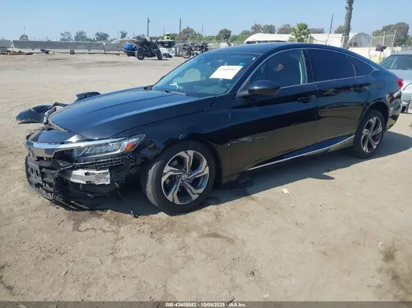 1HGCV1F4XJA025564 2018 HONDA ACCORD - Image 2