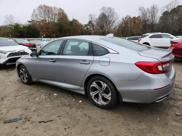 1HGCV1F4XJA037276 2018 HONDA ACCORD - Image 2