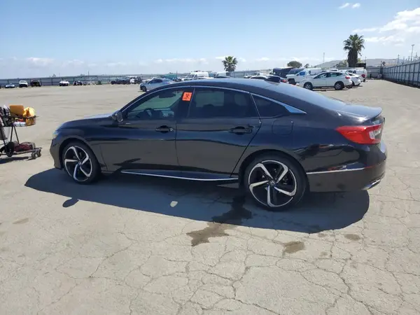 1HGCV1F4XJA065935 2018 HONDA ACCORD - Image 2