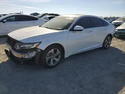 1HGCV1F4XJA104927 2018 HONDA ACCORD