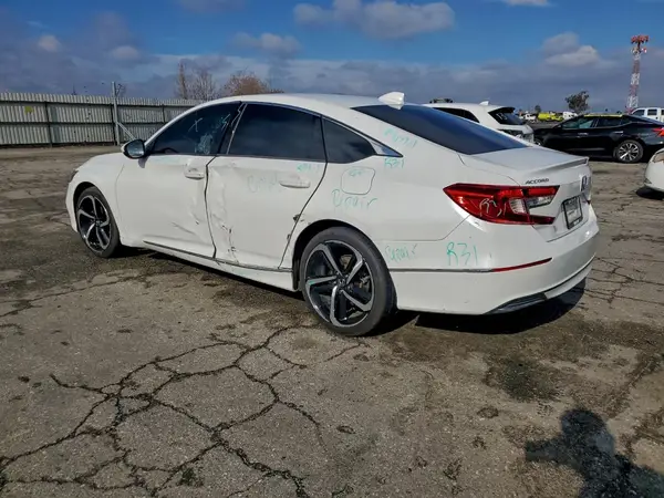 1HGCV1F4XJA224114 2018 HONDA ACCORD - Image 2