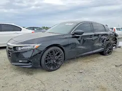 1HGCV1F50JA052264 2018 HONDA ACCORD