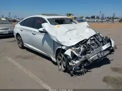 1HGCV1F50JA059537 2018 HONDA ACCORD